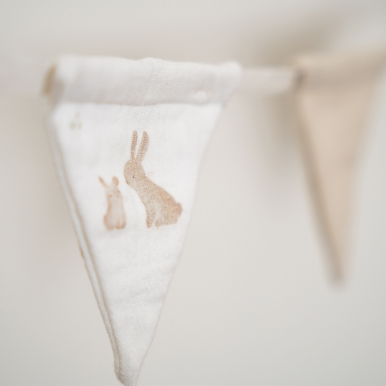 Dutch Slinger met vlaggetjes hydrofiel | Baby Bunny - klein paleis
